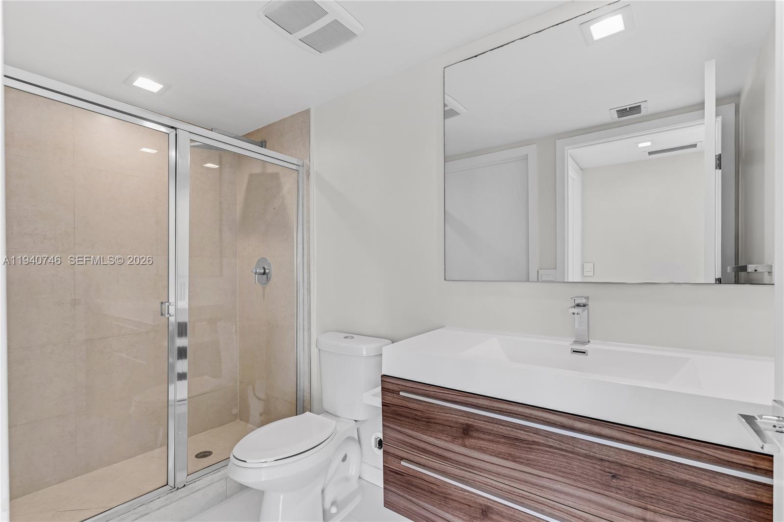 50 Biscayne Blvd #3601, Miami FL 33132