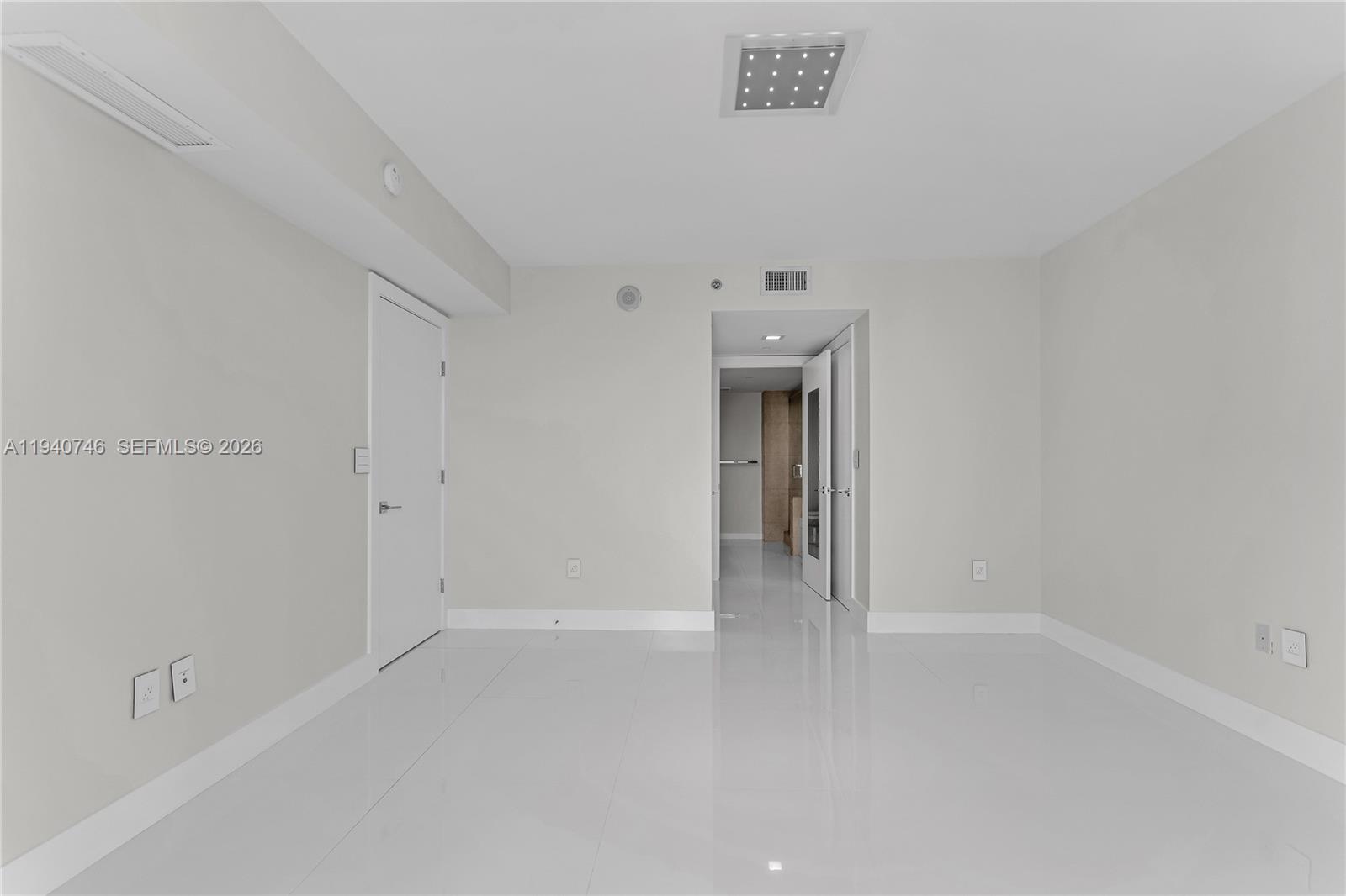 50 Biscayne Blvd #3601, Miami FL 33132