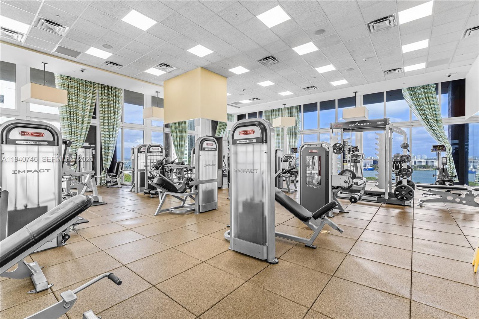 50 Biscayne Blvd #3601, Miami FL 33132