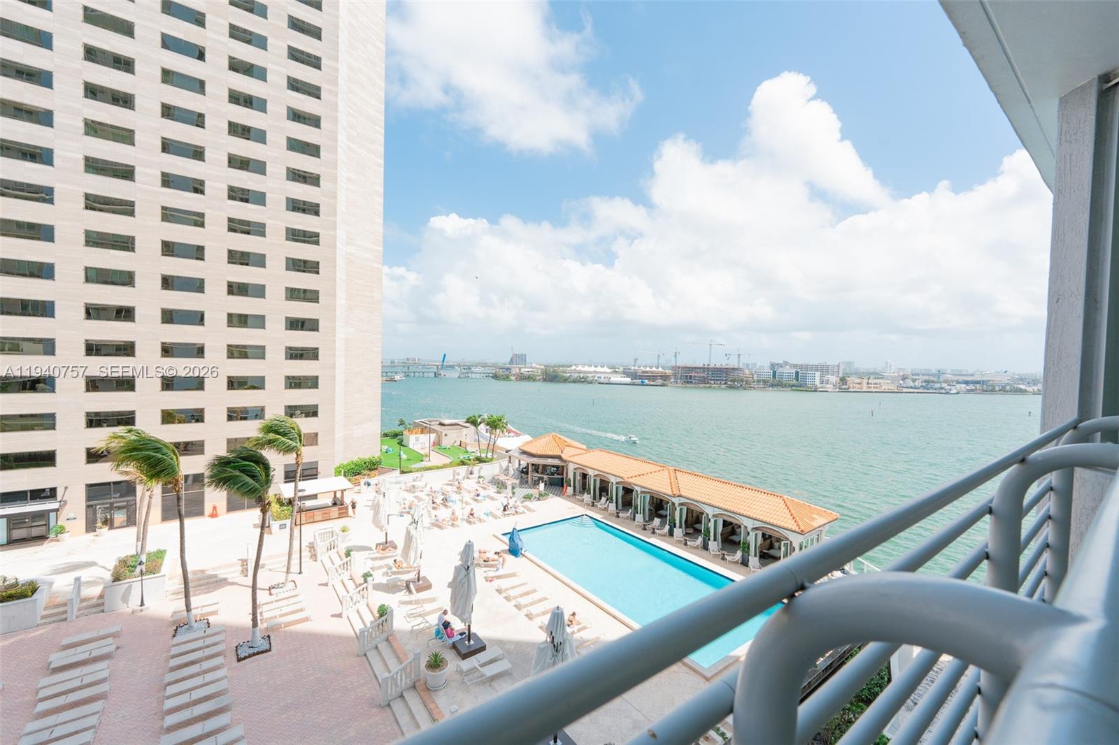 335 S Biscayne Blvd #1108, Miami FL 33131