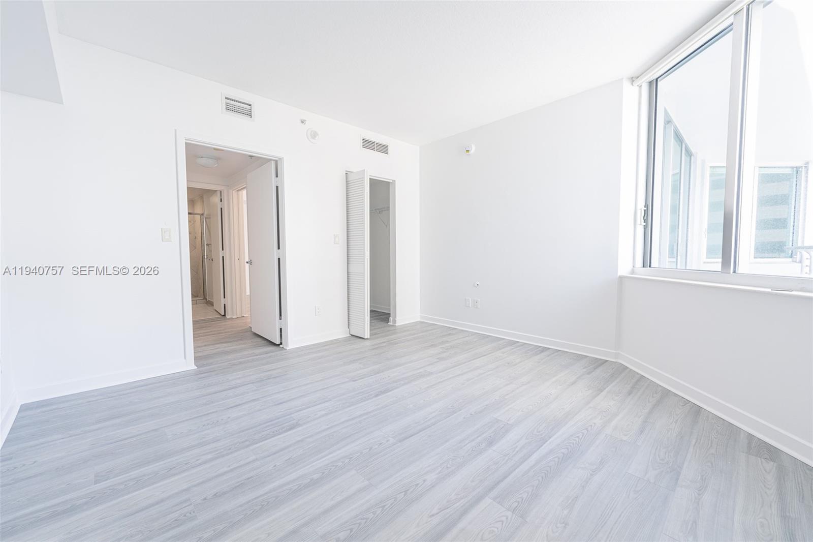335 S Biscayne Blvd #1108, Miami FL 33131