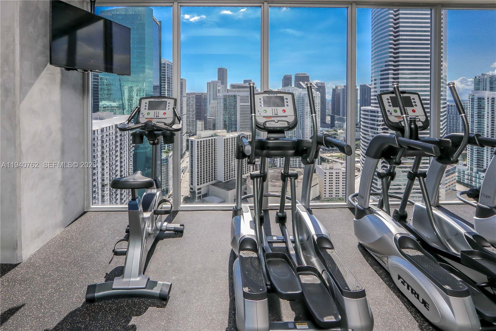 151 SE 1st St #611, Miami FL 33131