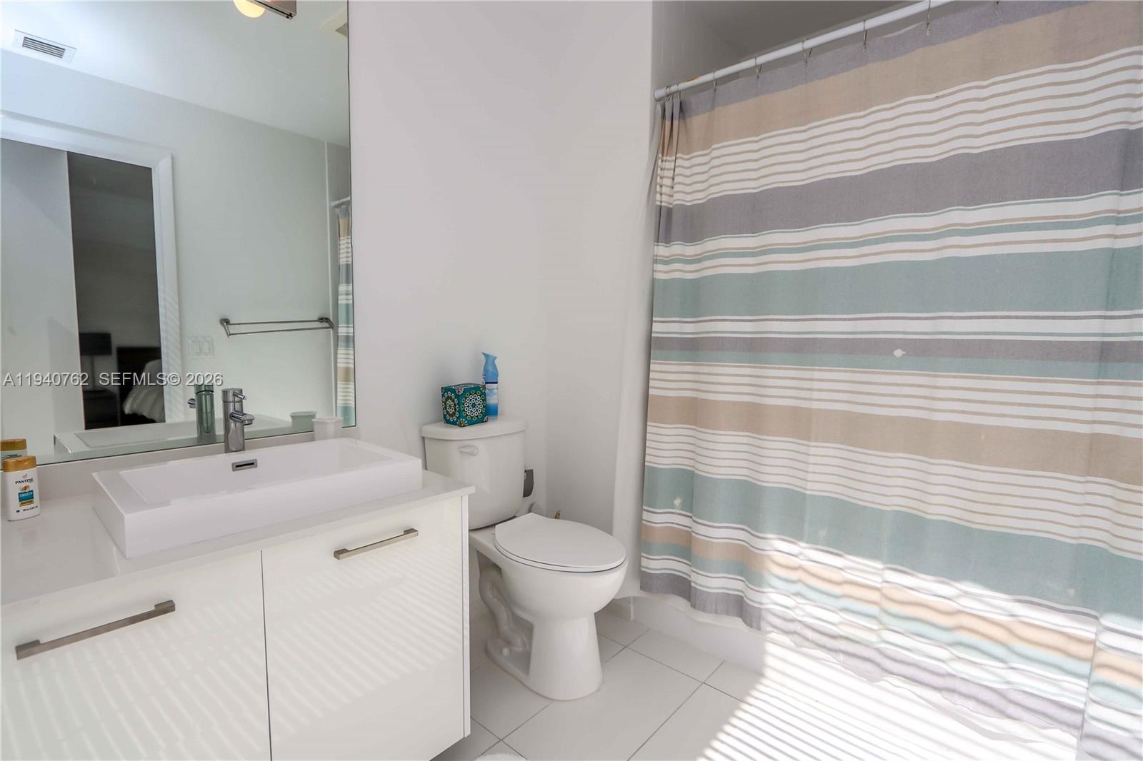 151 SE 1st St #611, Miami FL 33131