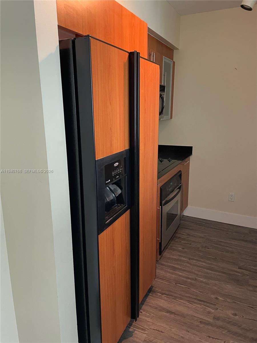 335 S Biscayne Blvd #1602, Miami FL 33131
