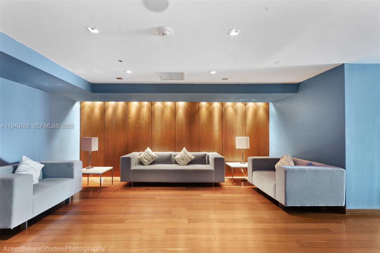 335 S Biscayne Blvd #1602, Miami FL 33131