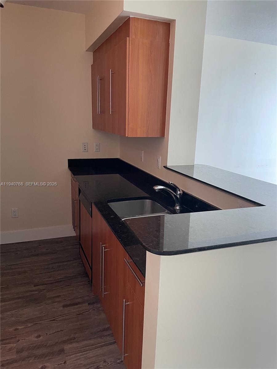 335 S Biscayne Blvd #1602, Miami FL 33131
