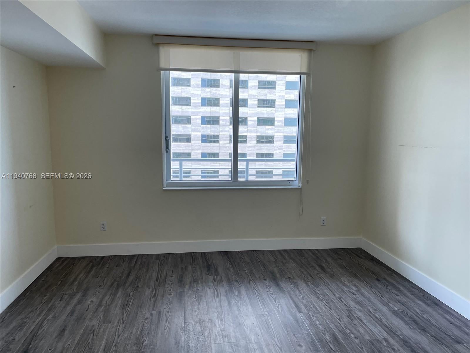 335 S Biscayne Blvd #1602, Miami FL 33131