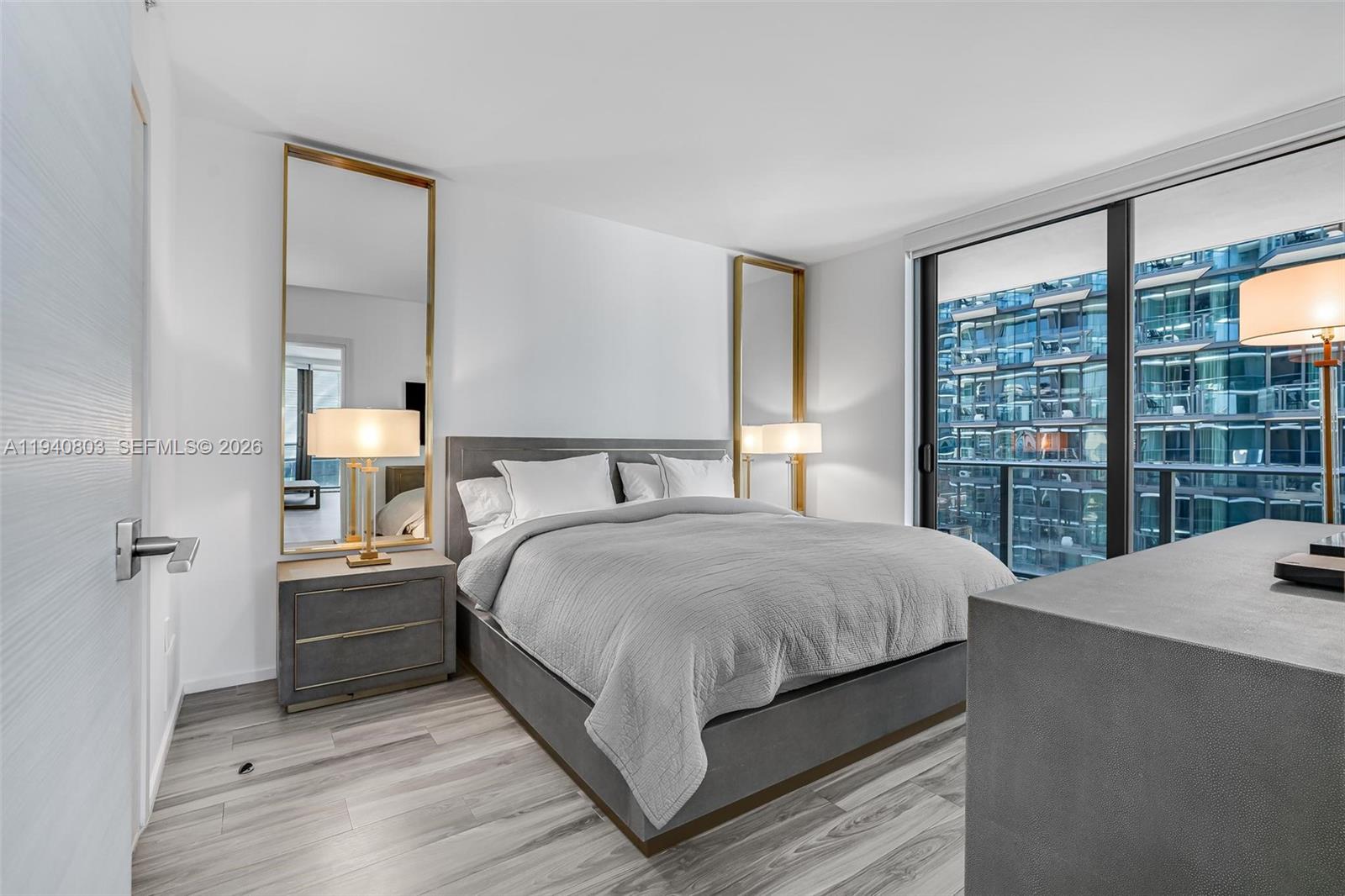 801 S Miami Ave #2905, Miami FL 33130