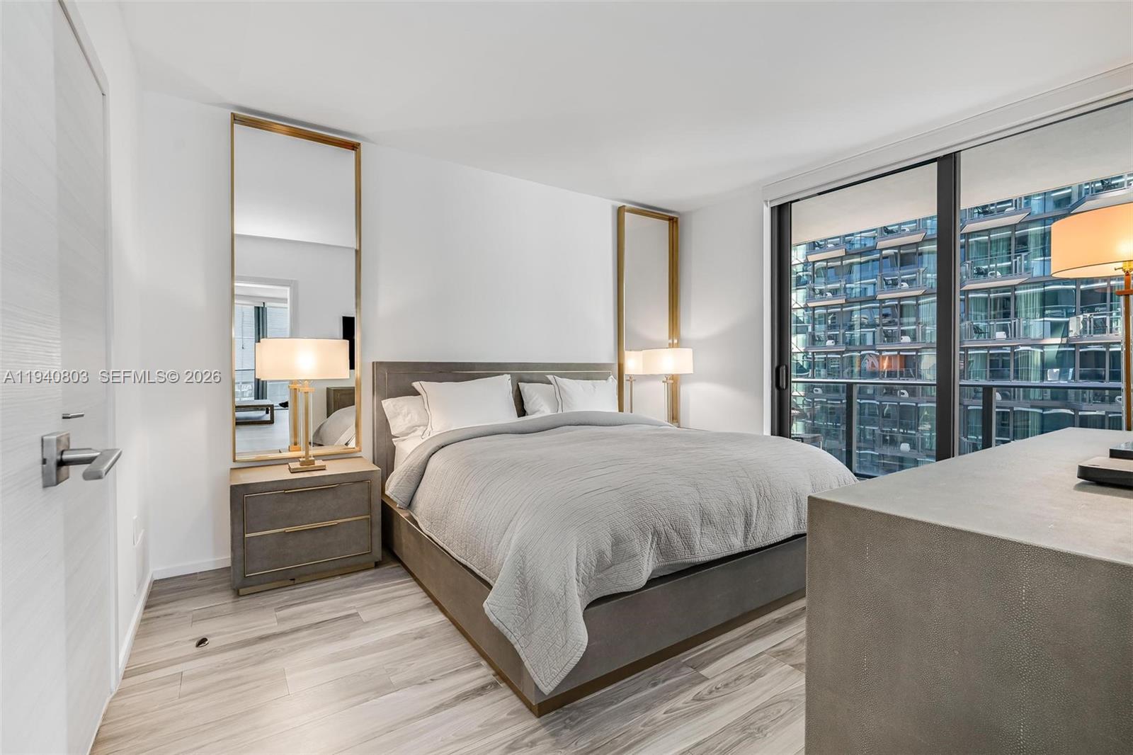 801 S Miami Ave #2905, Miami FL 33130