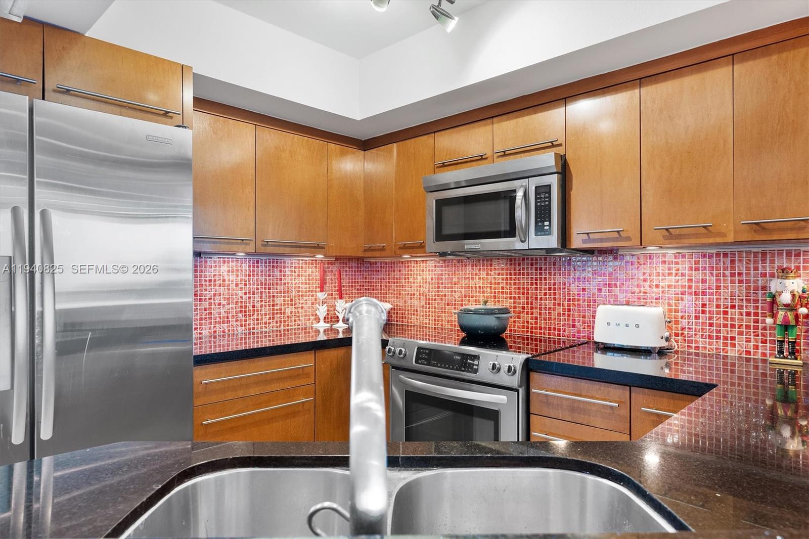 1800 Sunset Harbour Dr #1710, Miami Beach FL 33139