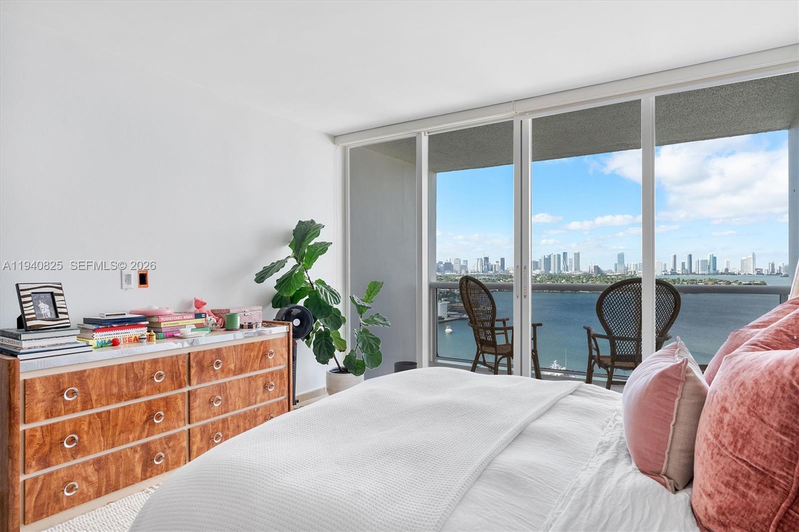 1800 Sunset Harbour Dr #1710, Miami Beach FL 33139