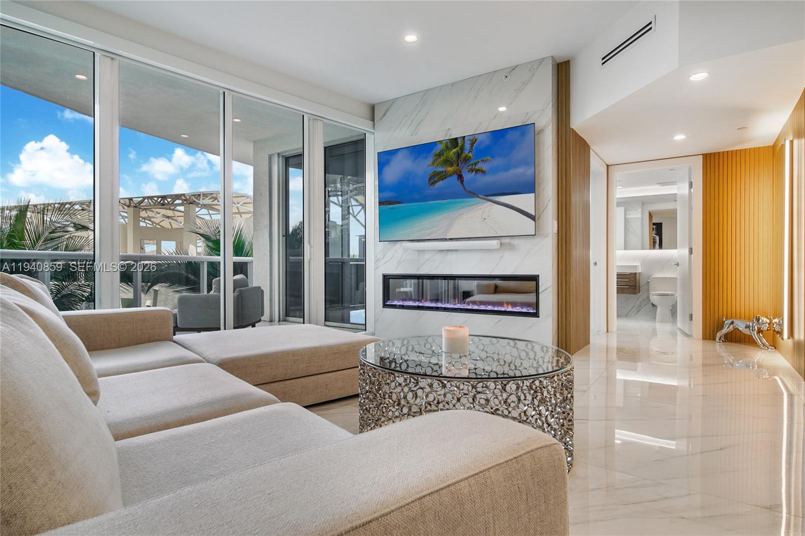 400 Alton Rd #409, Miami Beach FL 33139