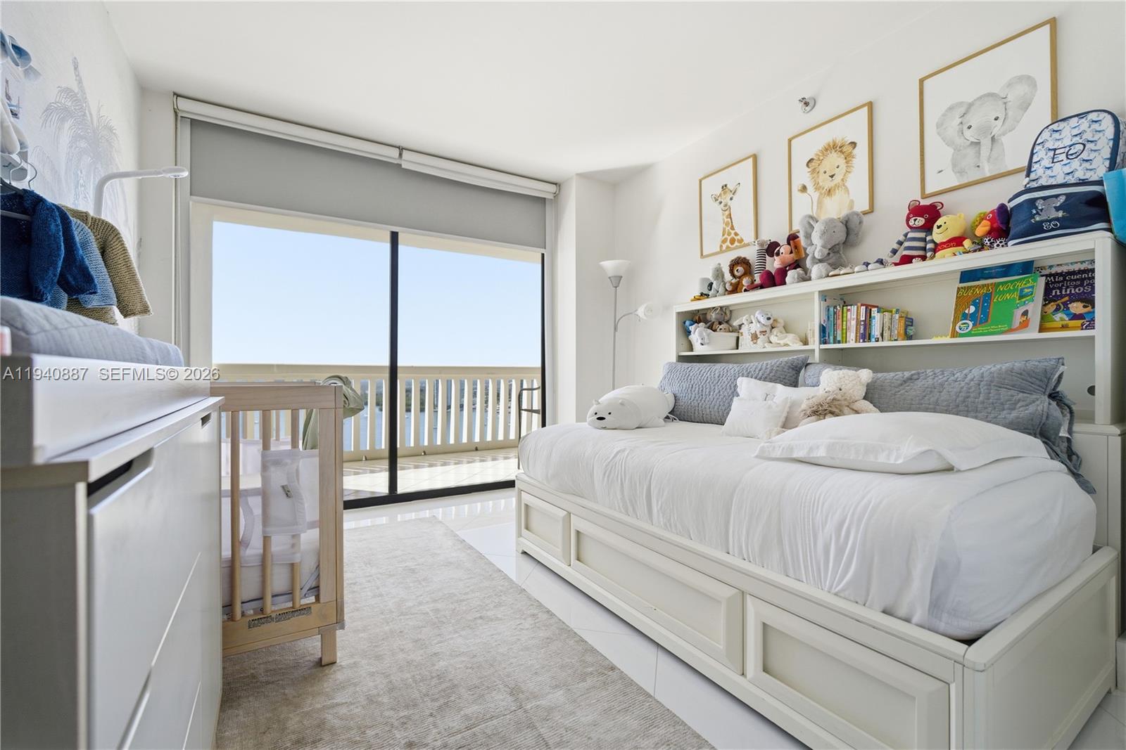 1000 W Island Blvd #2806, Aventura FL 33160