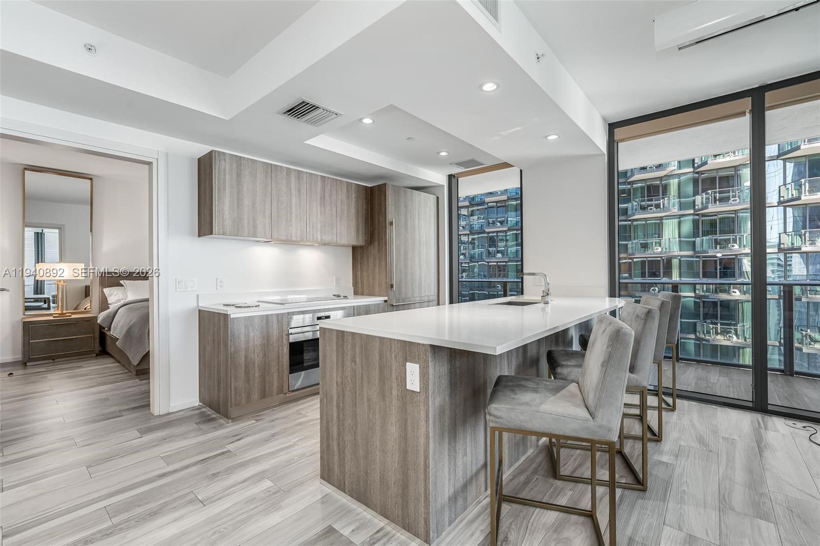 801 S Miami Ave #2905, Miami FL 33130
