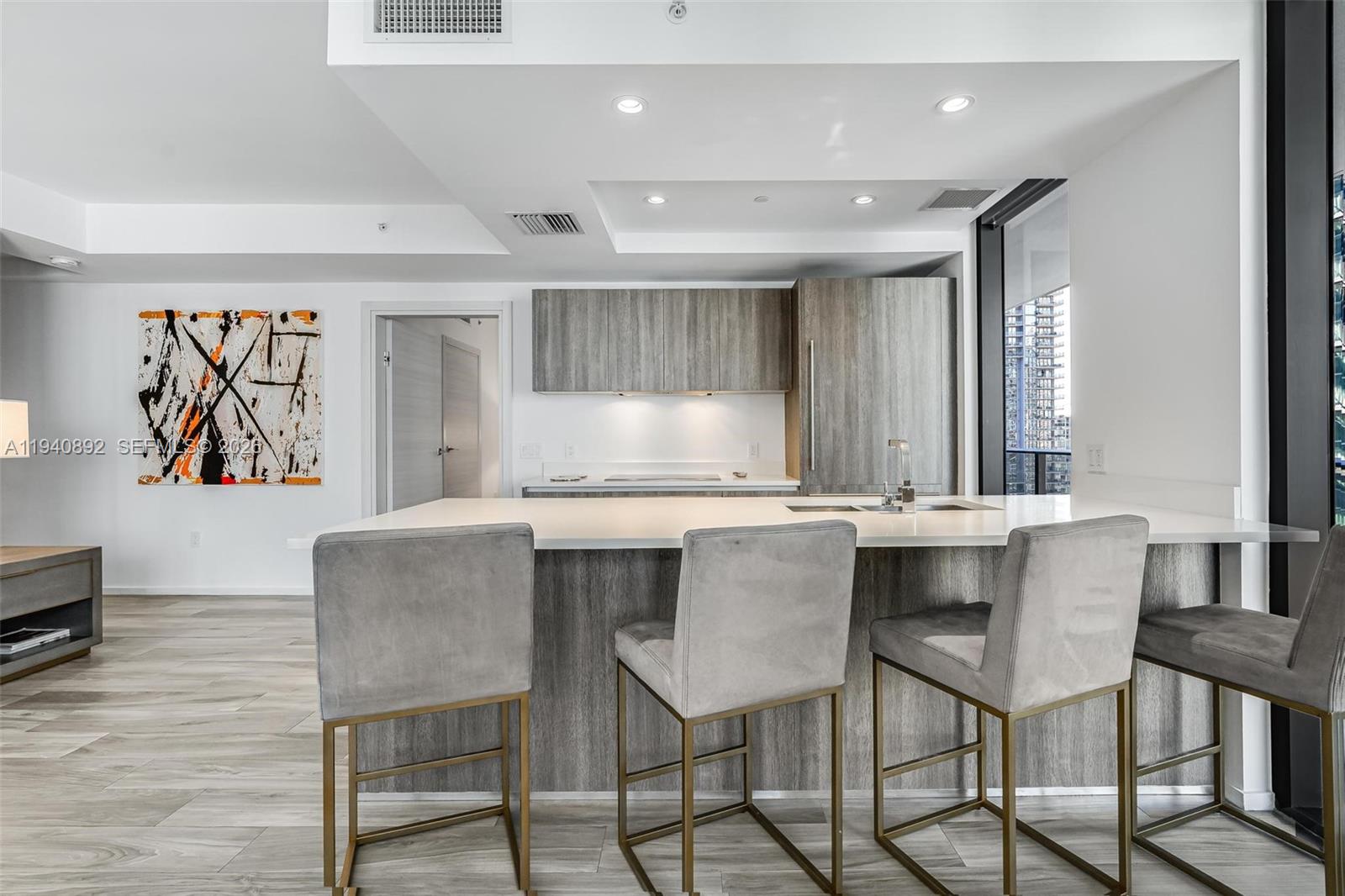 801 S Miami Ave #2905, Miami FL 33130
