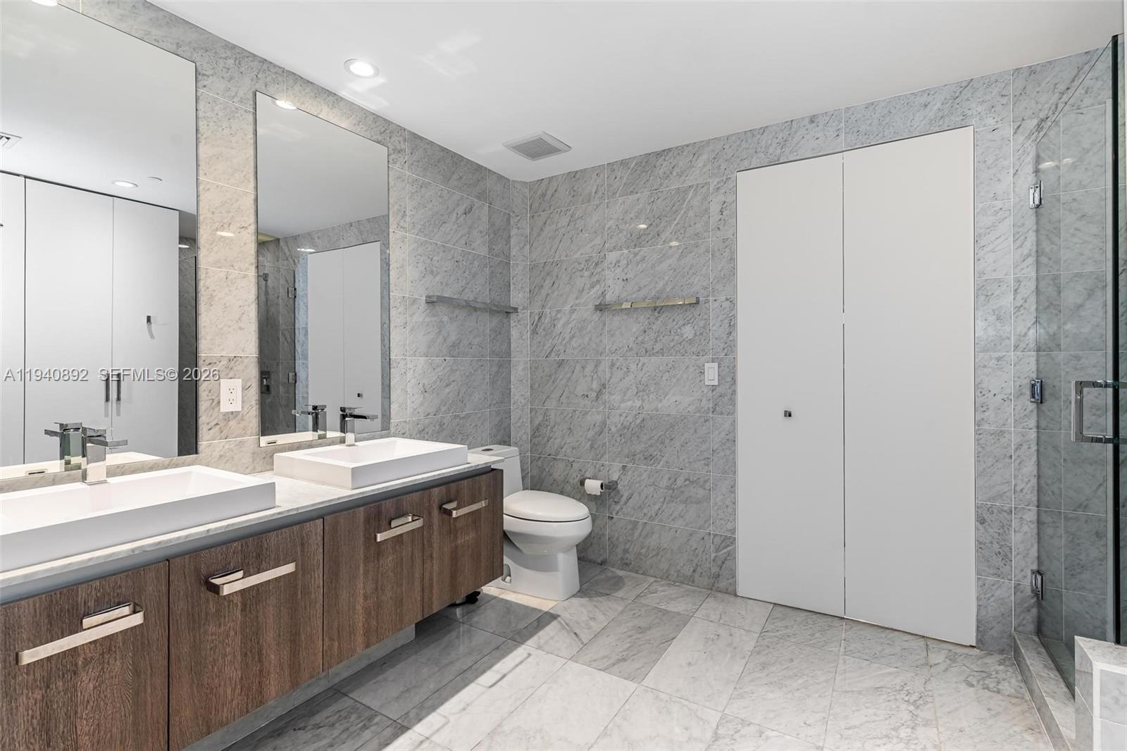 801 S Miami Ave #2905, Miami FL 33130