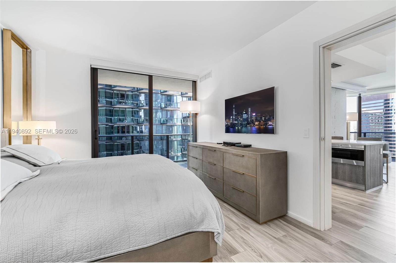 801 S Miami Ave #2905, Miami FL 33130
