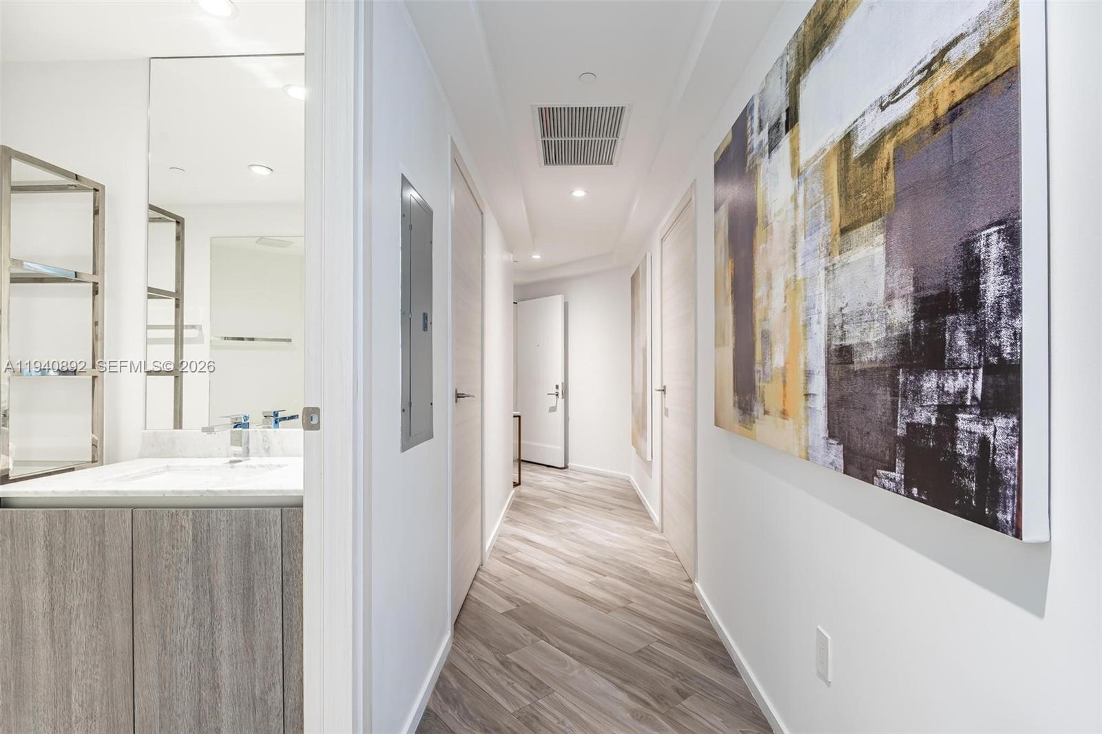 801 S Miami Ave #2905, Miami FL 33130