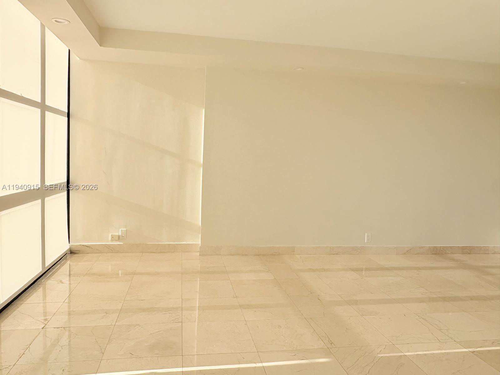 1901 Brickell Ave #B1907, Miami FL 33129