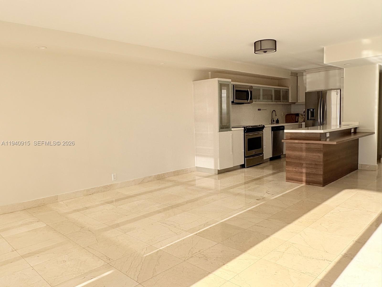 1901 Brickell Ave #B1907, Miami FL 33129