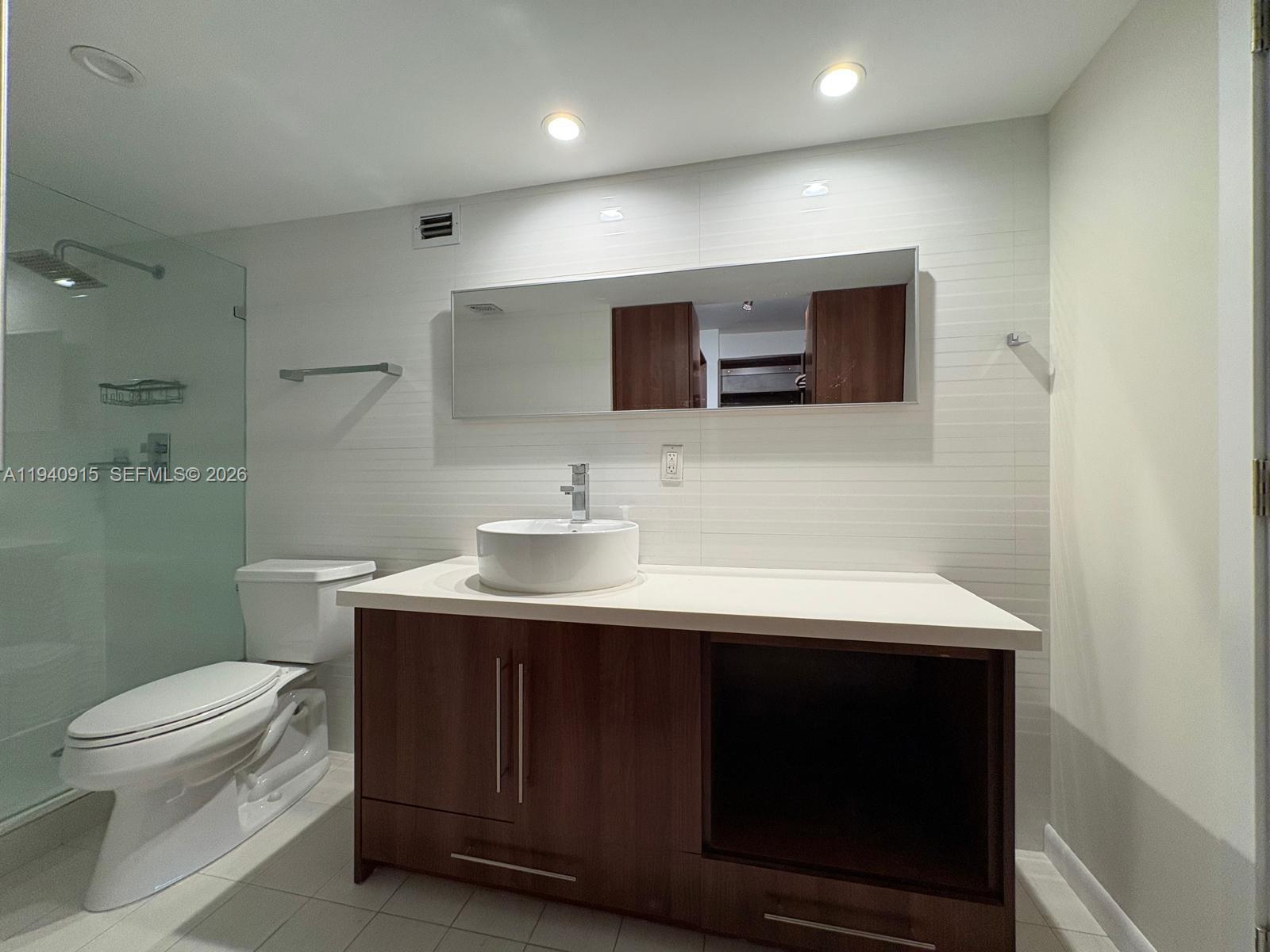 1901 Brickell Ave #B1907, Miami FL 33129