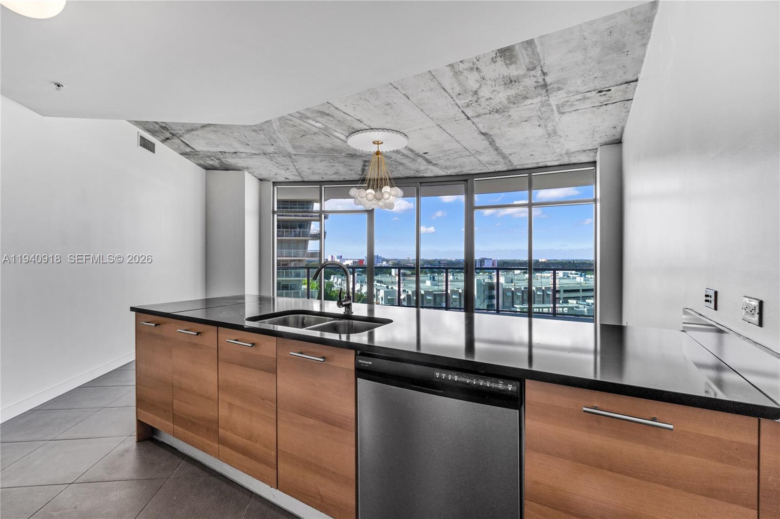 3301 NE 1st Ave #H0807, Miami FL 33137