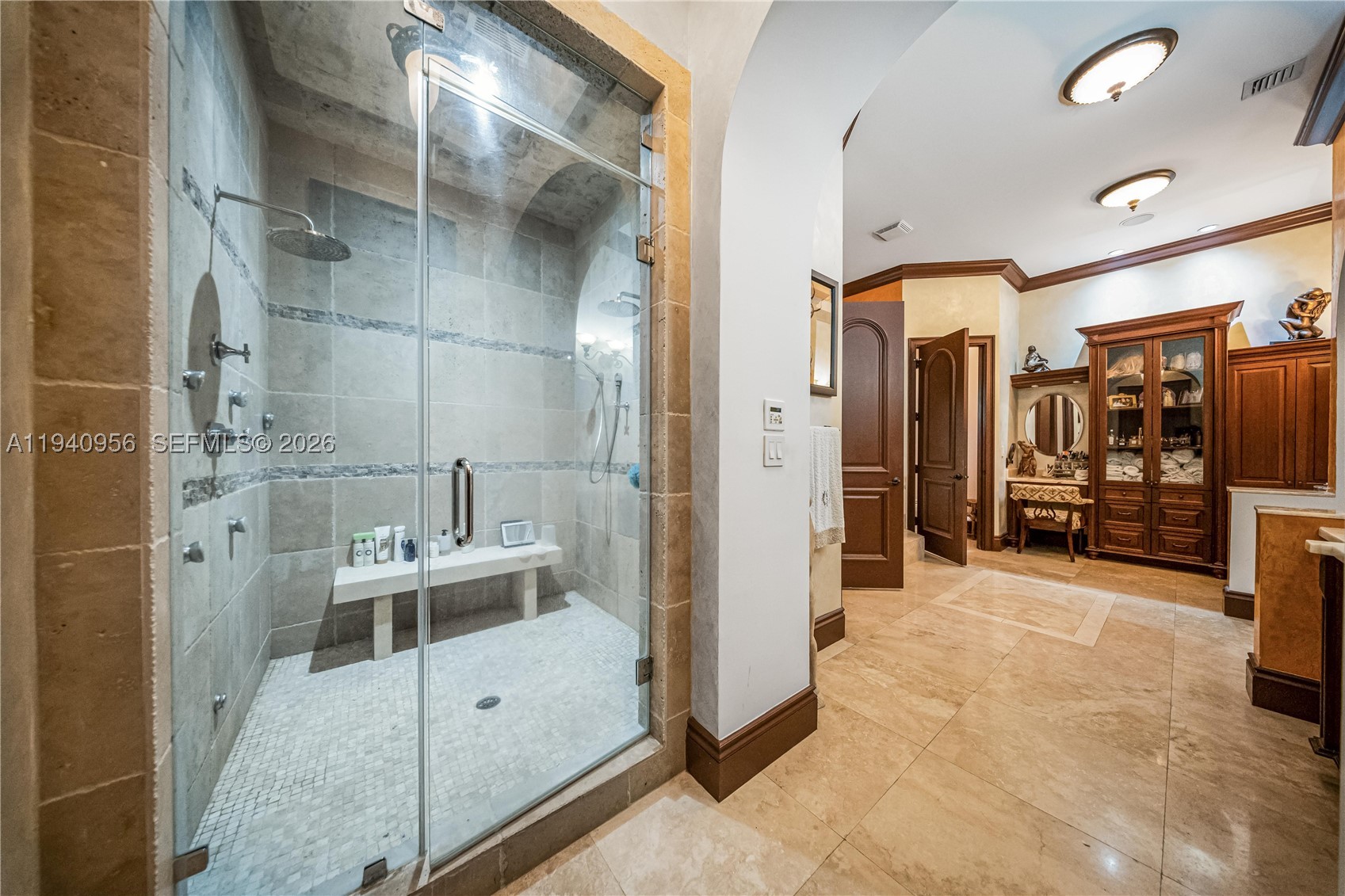 7538 SW 64th St, Miami FL 33143