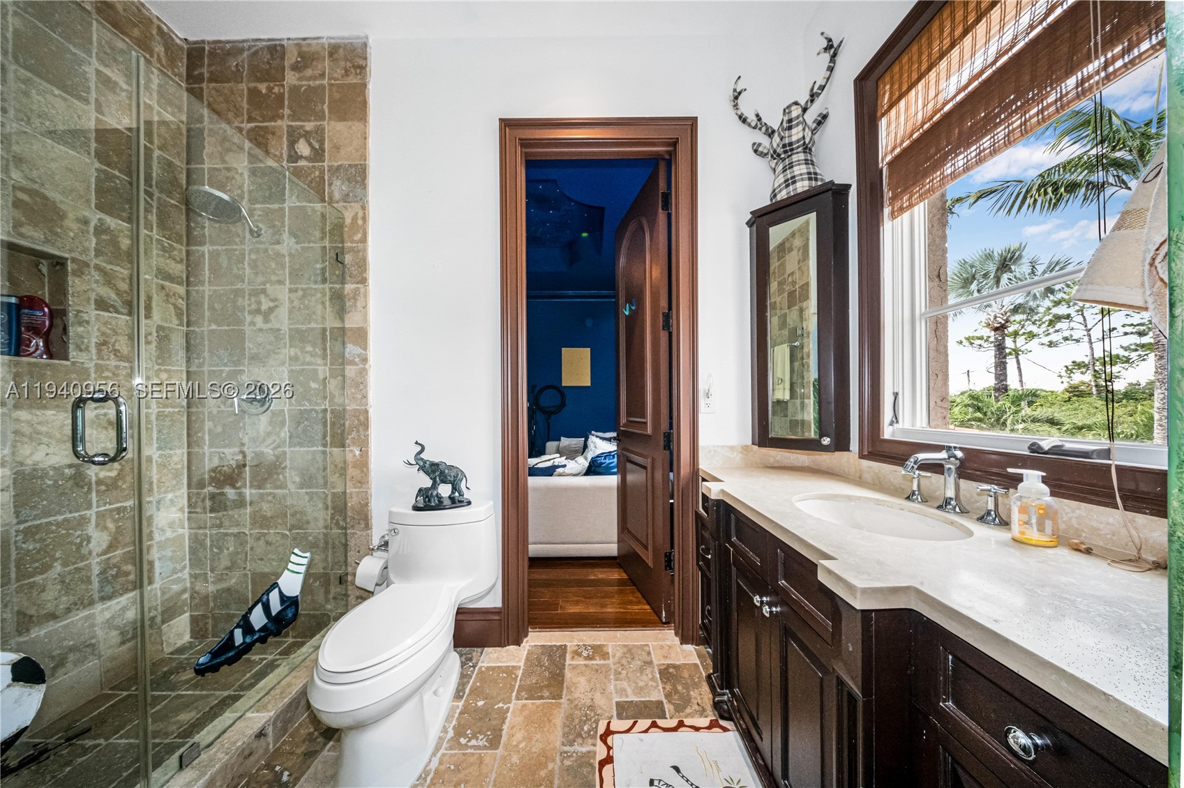 7538 SW 64th St, Miami FL 33143