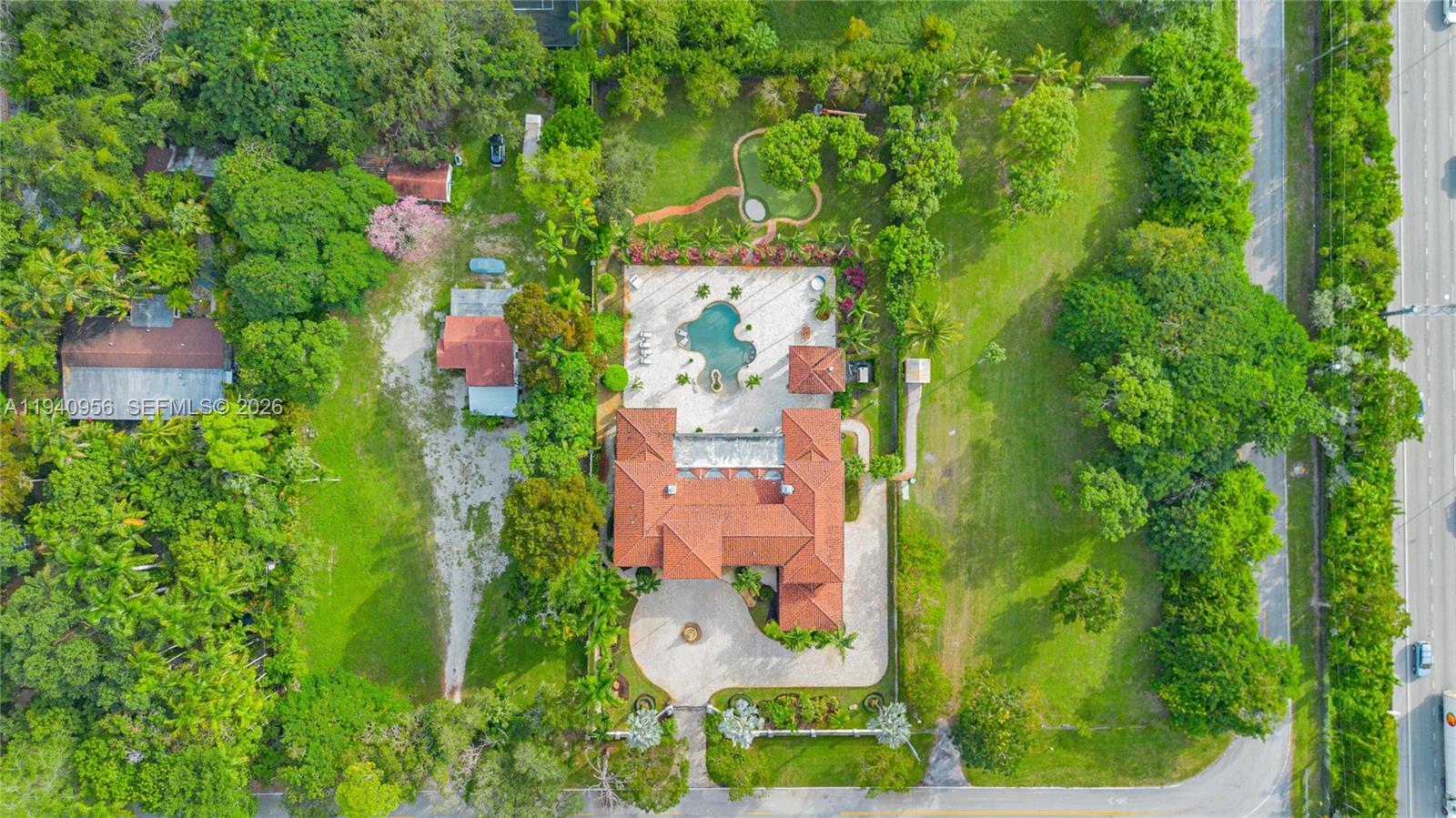 7538 SW 64th St, Miami FL 33143