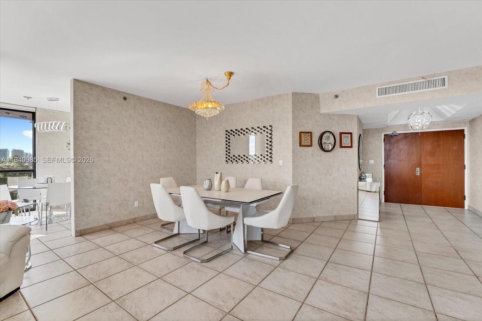 2000 Island Blvd #602, Aventura FL 33160