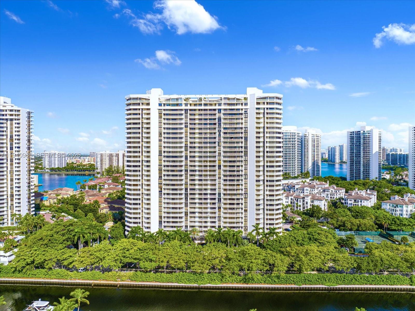 2000 Island Blvd #602, Aventura FL 33160