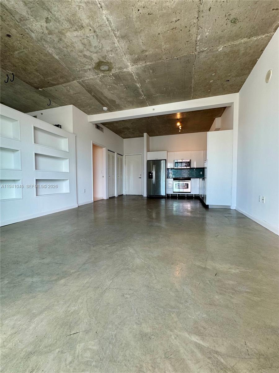 234 NE 3rd St #LPH05, Miami FL 33132