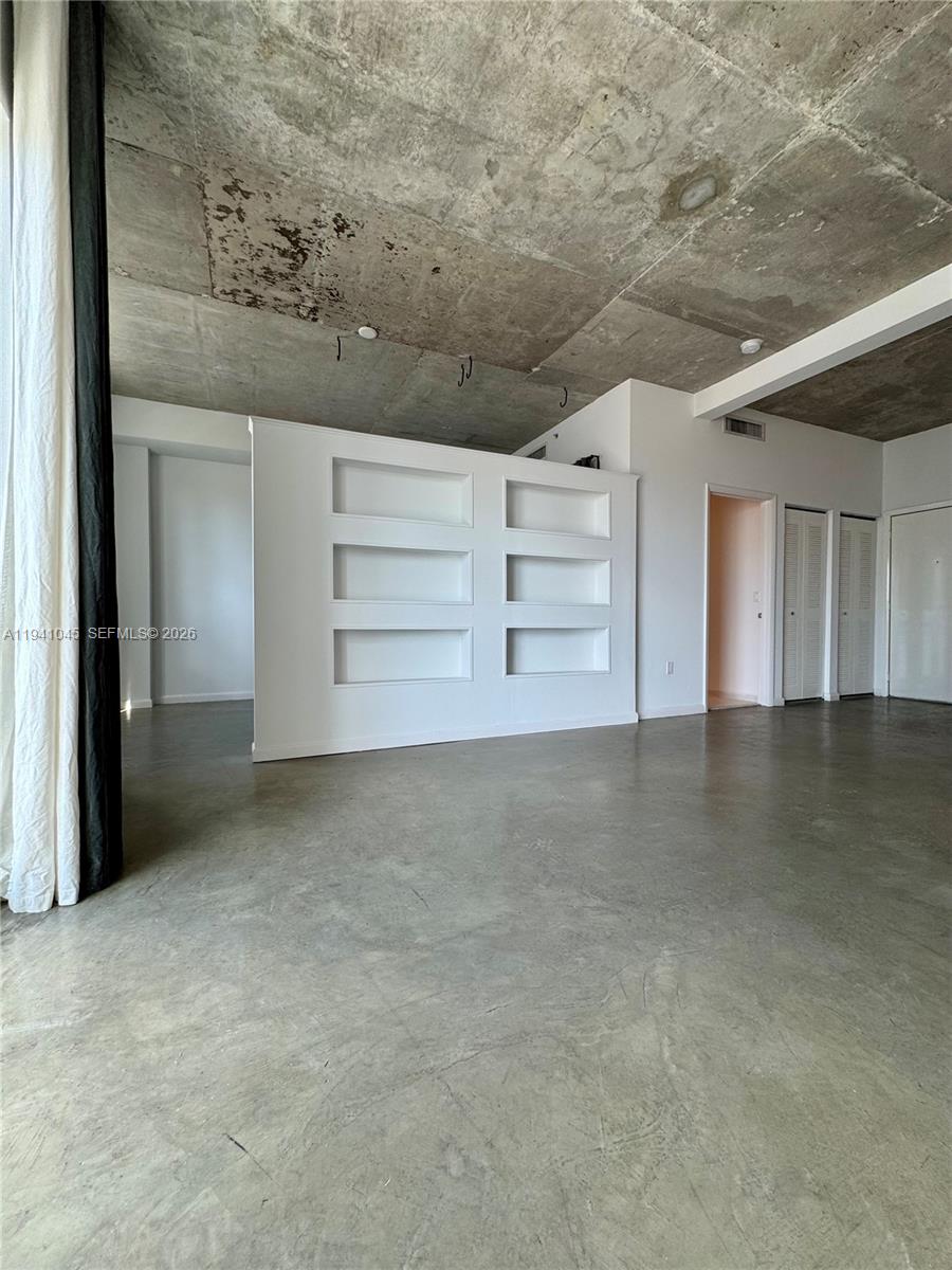 234 NE 3rd St #LPH05, Miami FL 33132