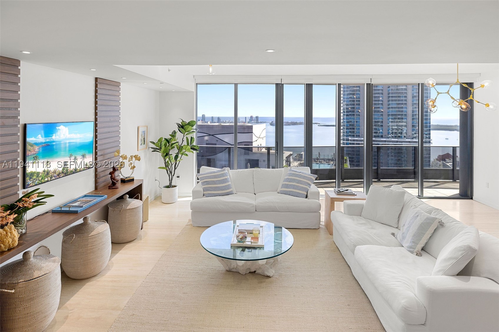 1000 Brickell Plz #PH5403, Miami FL 33131