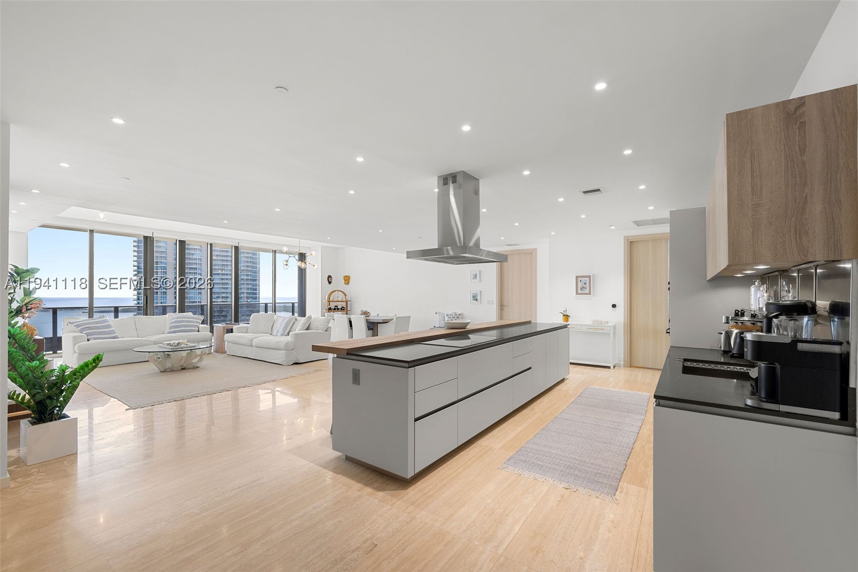 1000 Brickell Plz #PH5403, Miami FL 33131