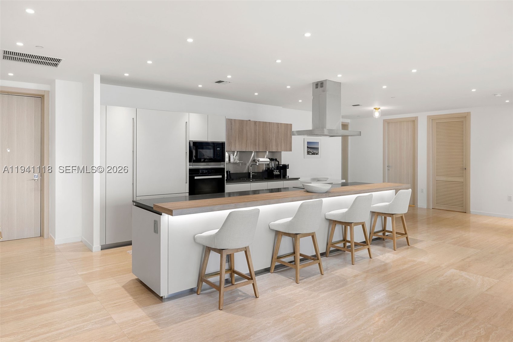 1000 Brickell Plz #PH5403, Miami FL 33131