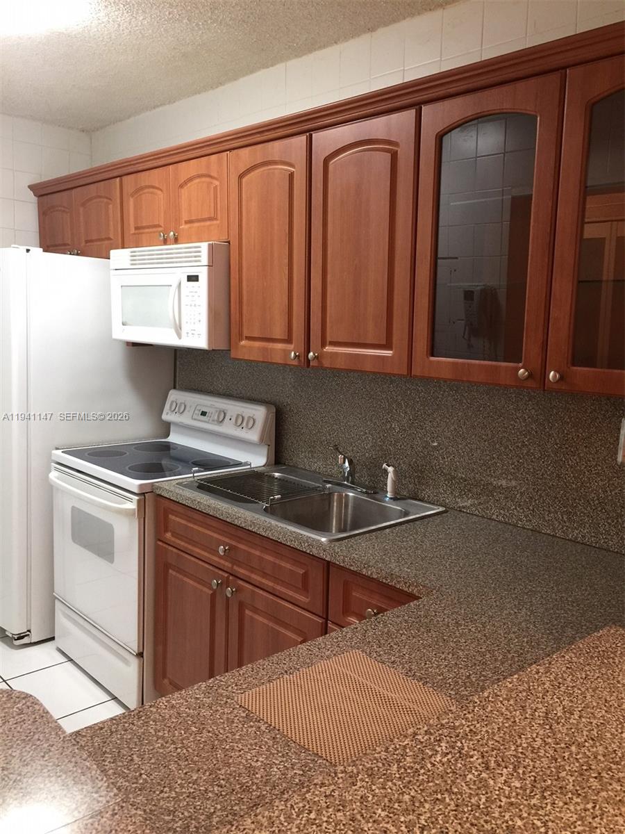 5505 NW 7th St #W406, Miami FL 33126