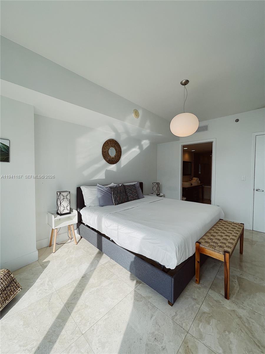 485 Brickell Ave #3606, Miami FL 33131