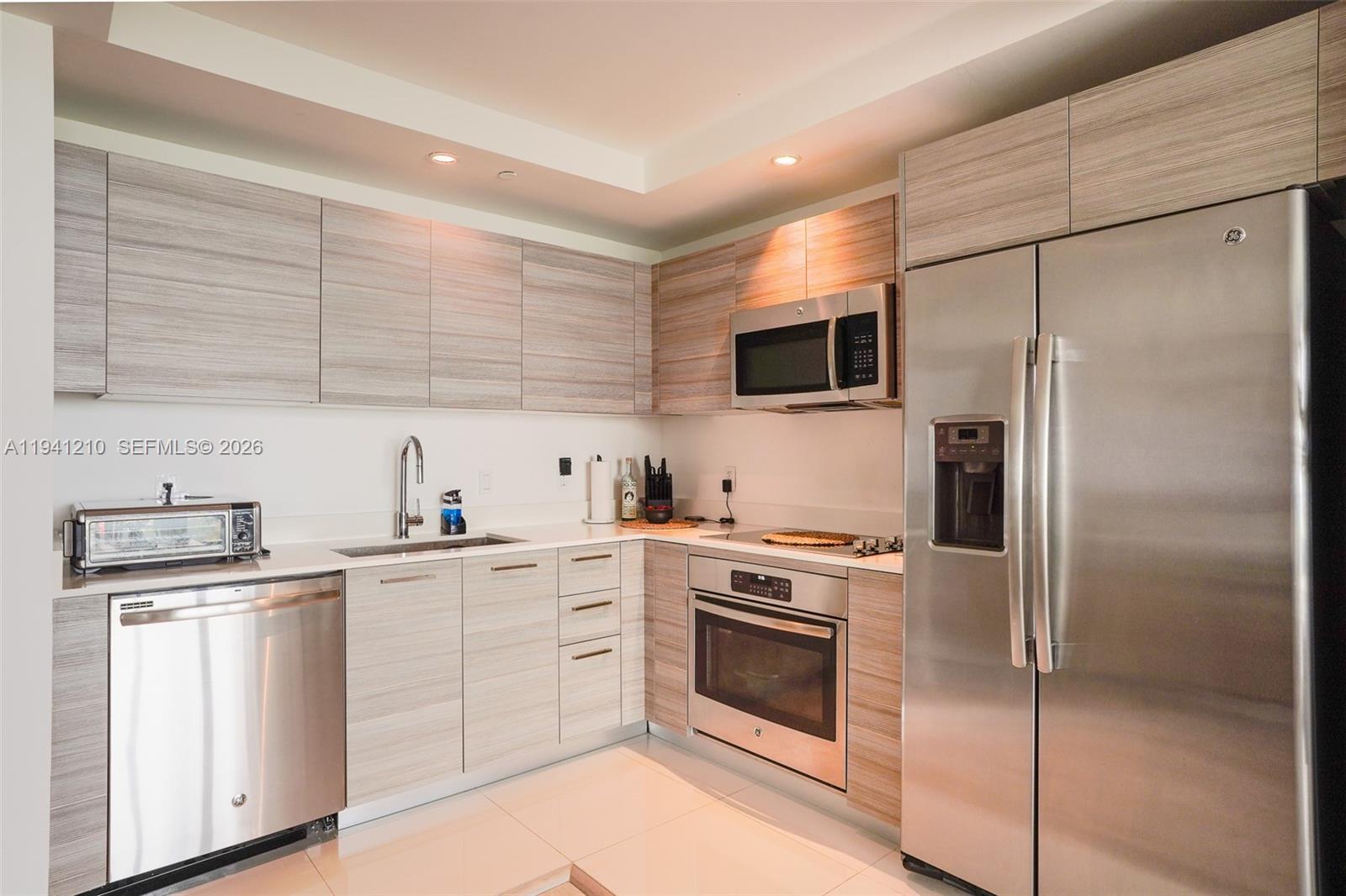 121 NE 34th St #2711, Miami FL 33137