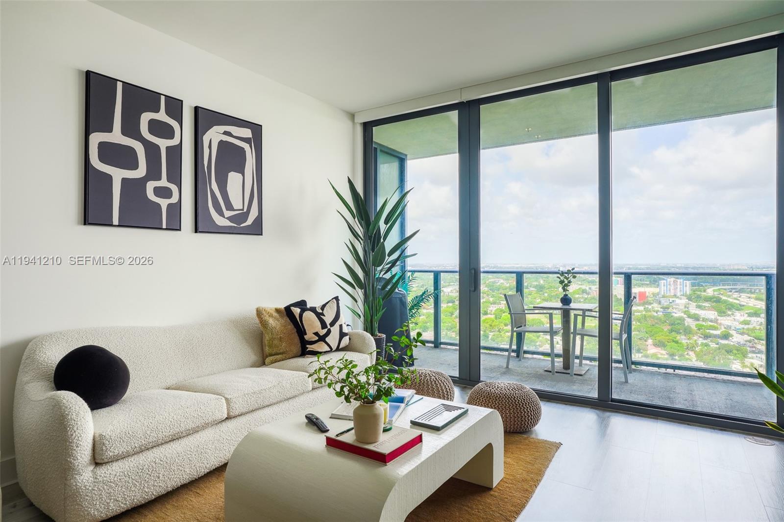 121 NE 34th St #2711, Miami FL 33137