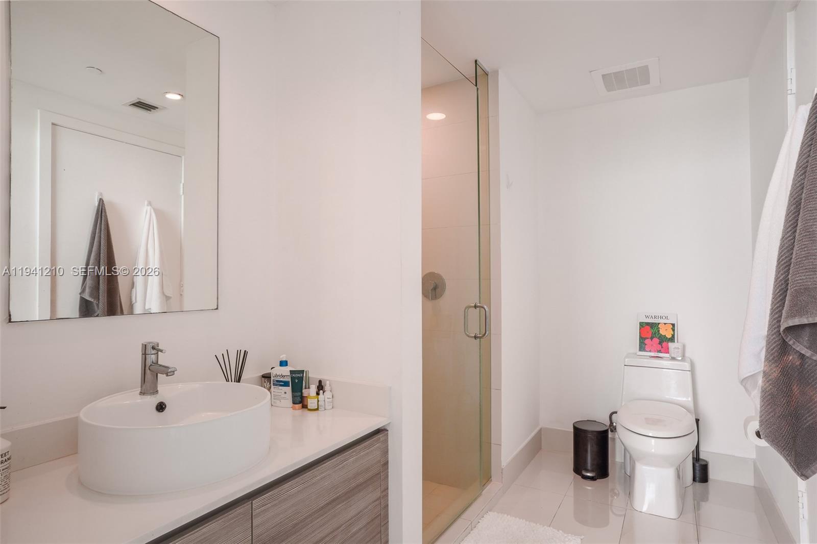 121 NE 34th St #2711, Miami FL 33137