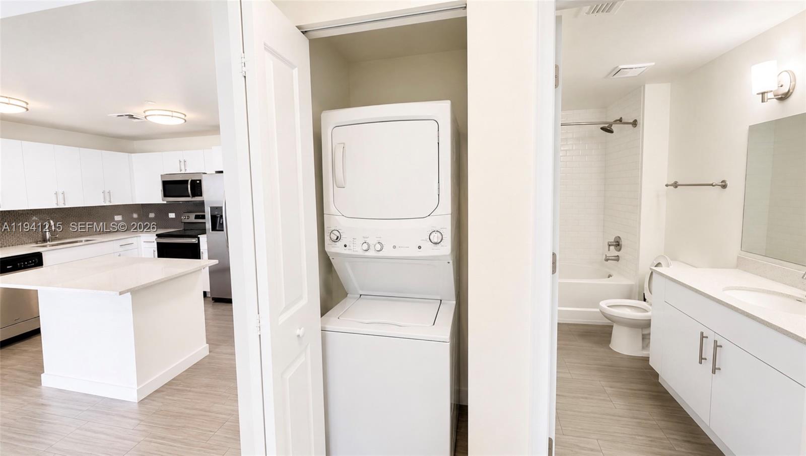 1776 Polk St #617, Hollywood FL 33020