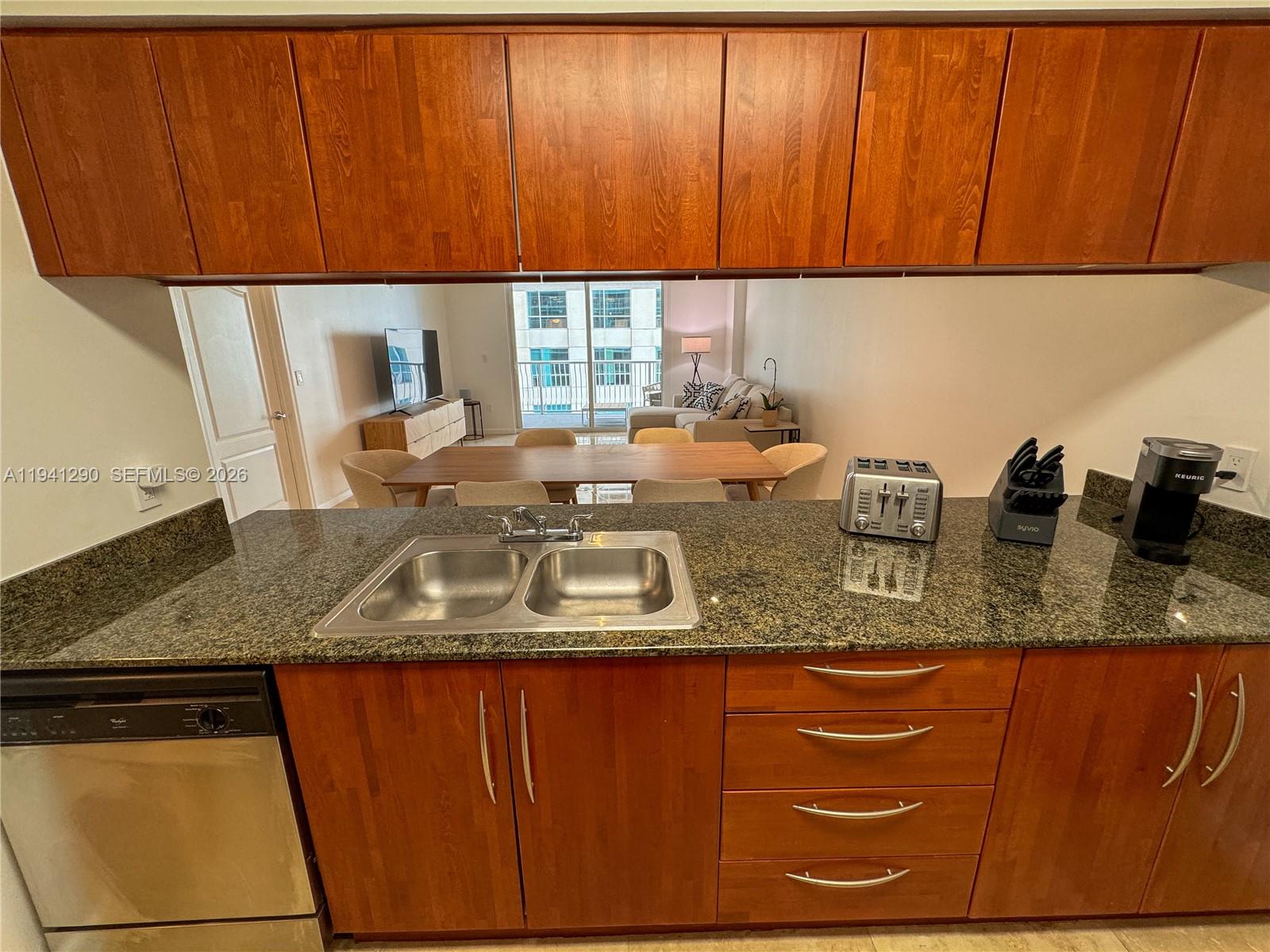 1200 Brickell Bay Dr #1708, Miami FL 33131