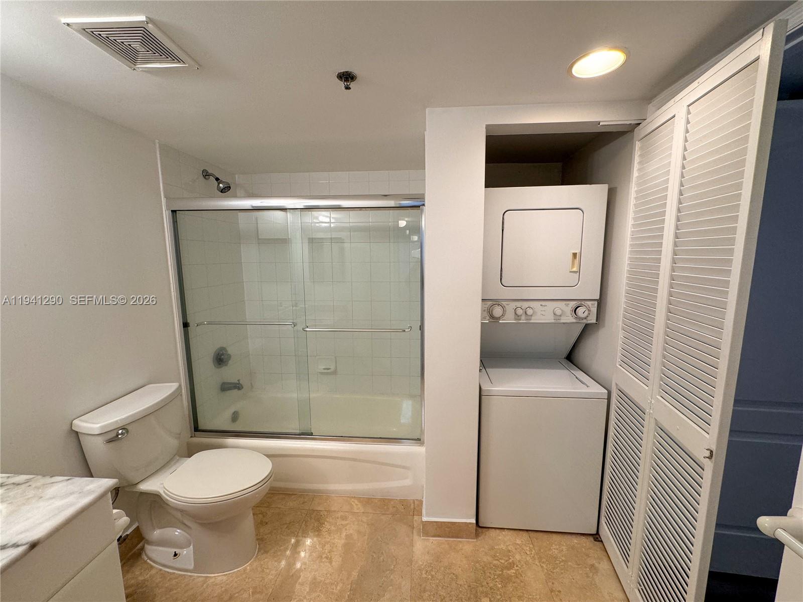1200 Brickell Bay Dr #1708, Miami FL 33131