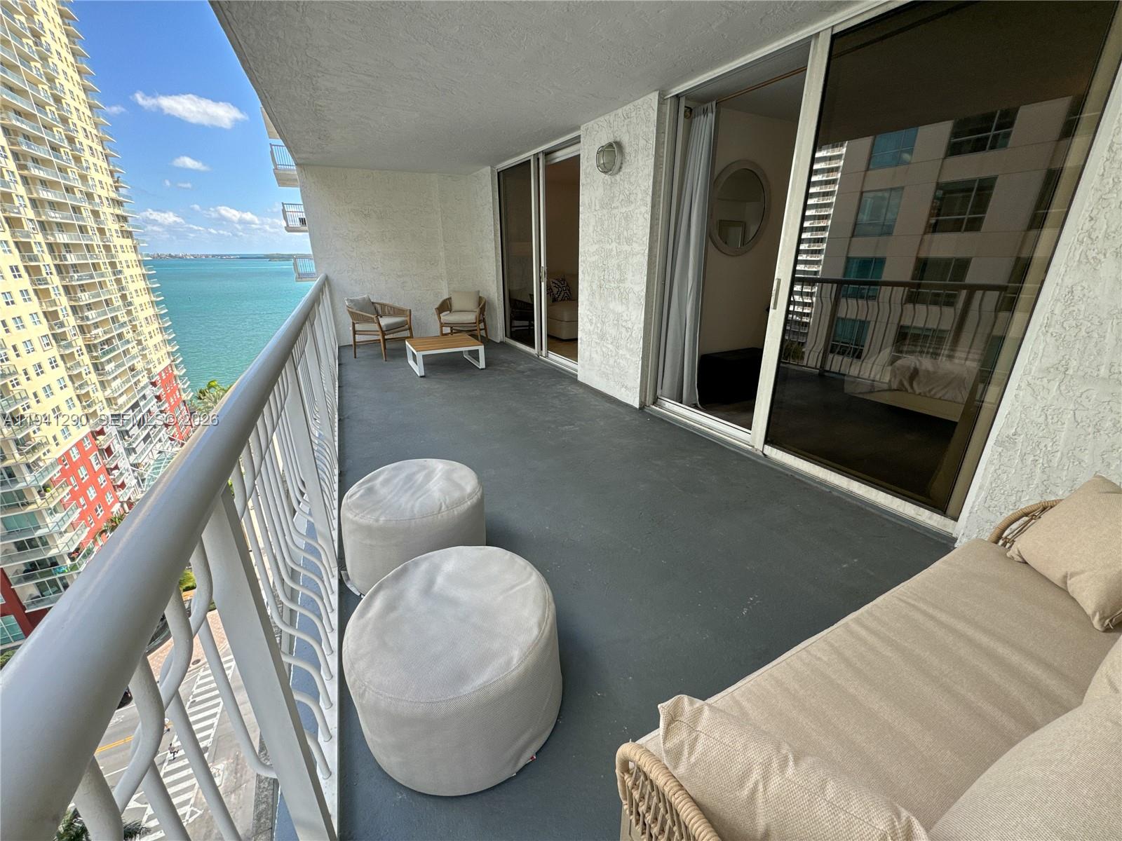 1200 Brickell Bay Dr #1708, Miami FL 33131
