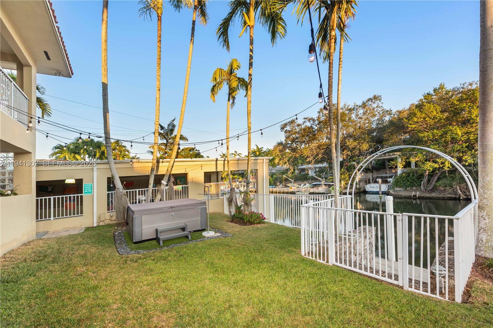 5343 Orduna Dr, Coral Gables FL 33146