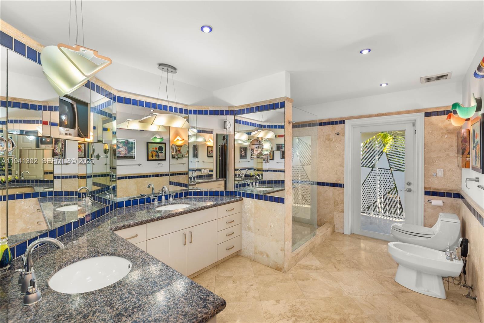 5343 Orduna Dr, Coral Gables FL 33146