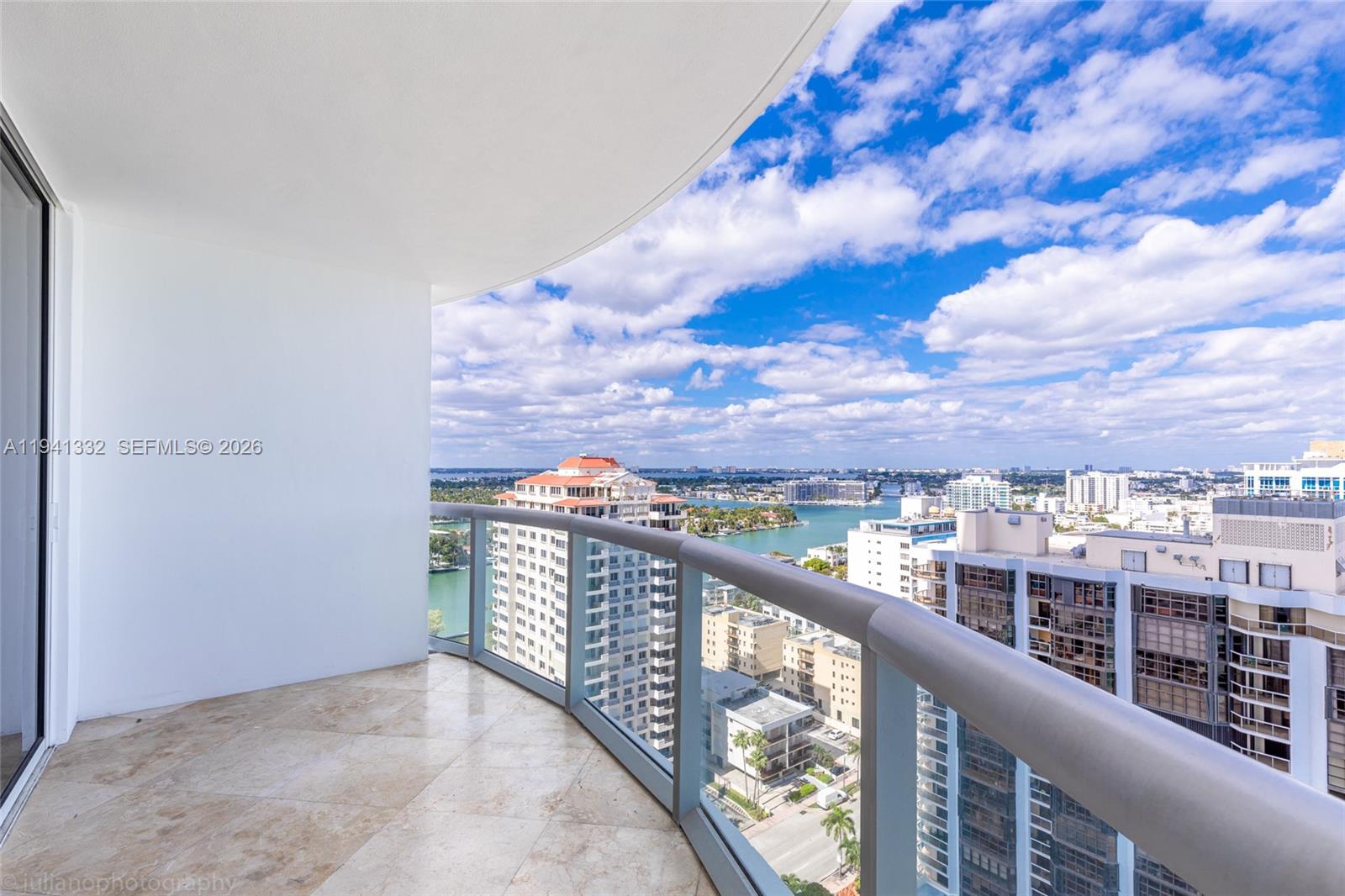 6365 Collins Ave #2211, Miami Beach FL 33141