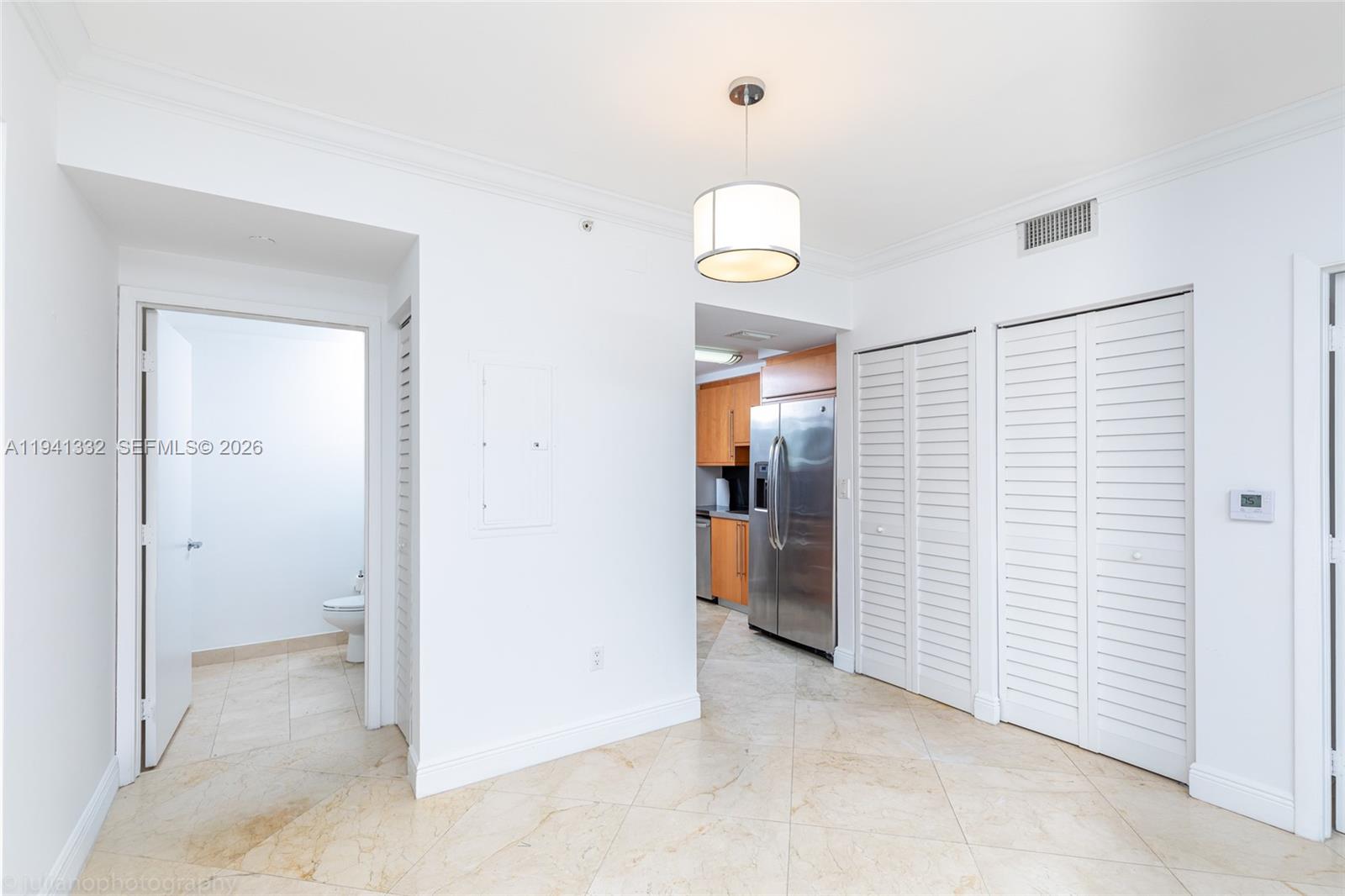 6365 Collins Ave #2211, Miami Beach FL 33141