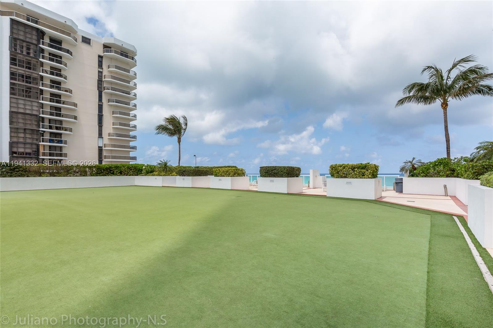 6365 Collins Ave #2211, Miami Beach FL 33141